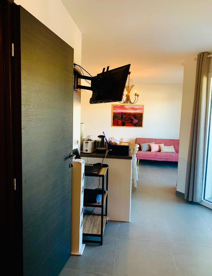 A La Belle Quatrieme Etoile Lägenhet Annecy Exteriör bild